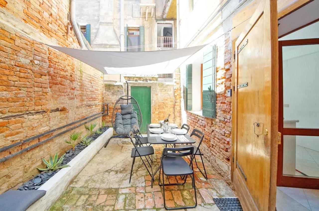 Gondola View Apartment Venezia Esterno foto
