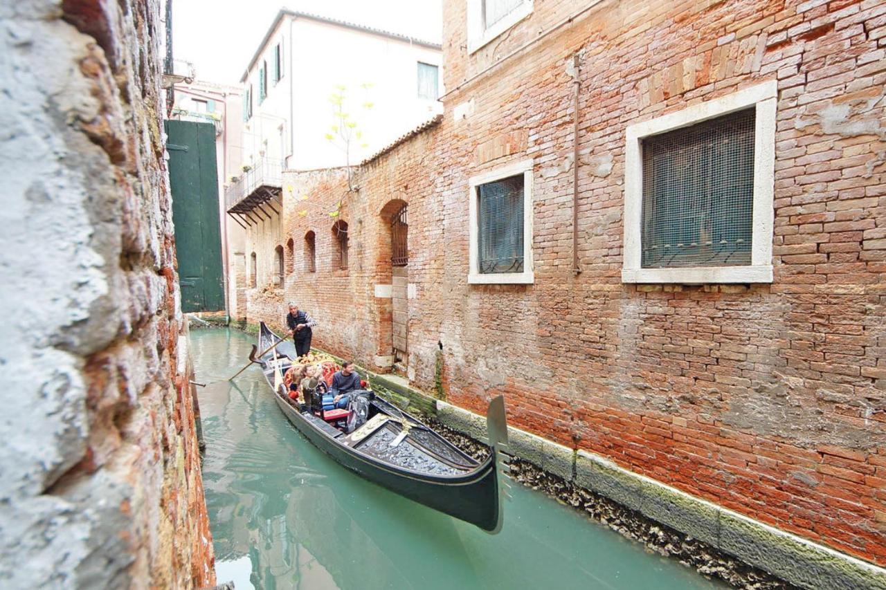 Gondola View Apartment Venezia Esterno foto