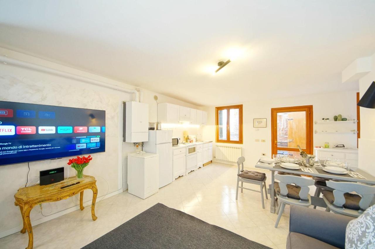 Gondola View Apartment Venezia Esterno foto