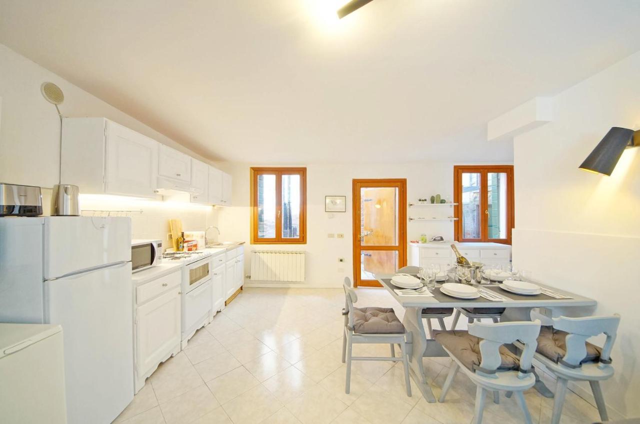 Gondola View Apartment Venezia Esterno foto