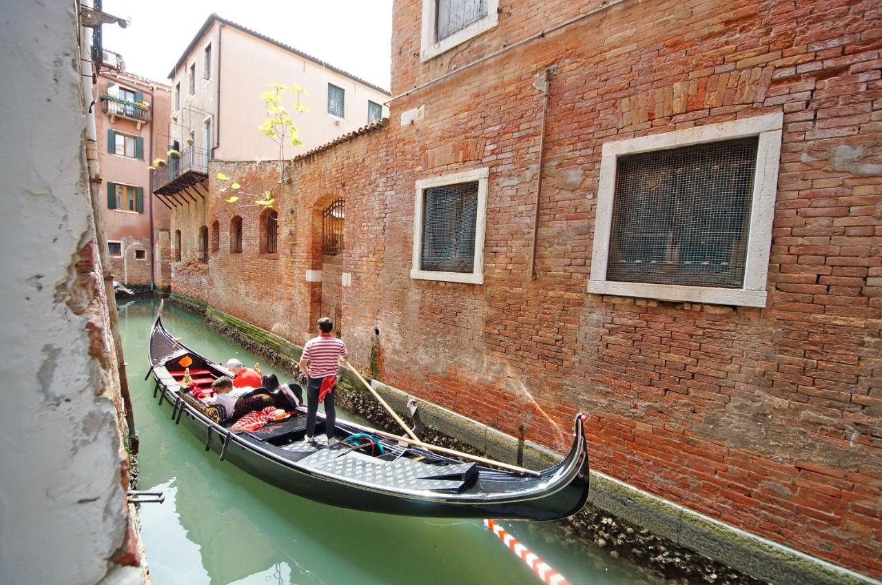 Gondola View Apartment Venezia Esterno foto